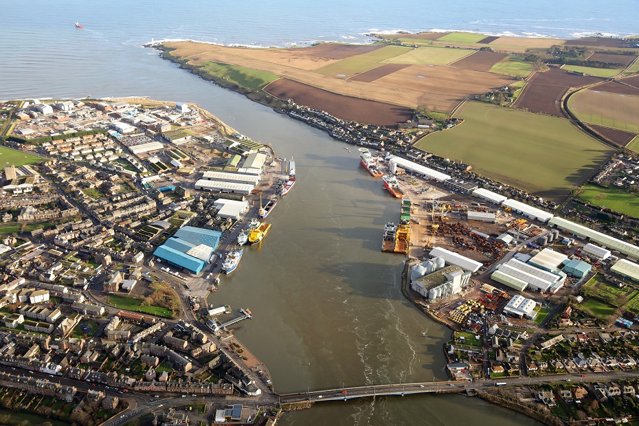 montrose2.jpg montrose2.jpg